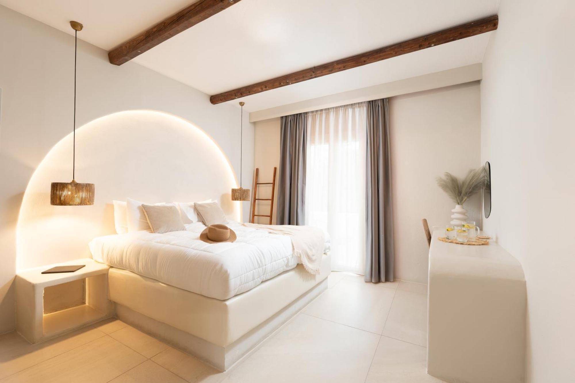 מלון פארוס Paridian Elegant Living מראה חיצוני תמונה