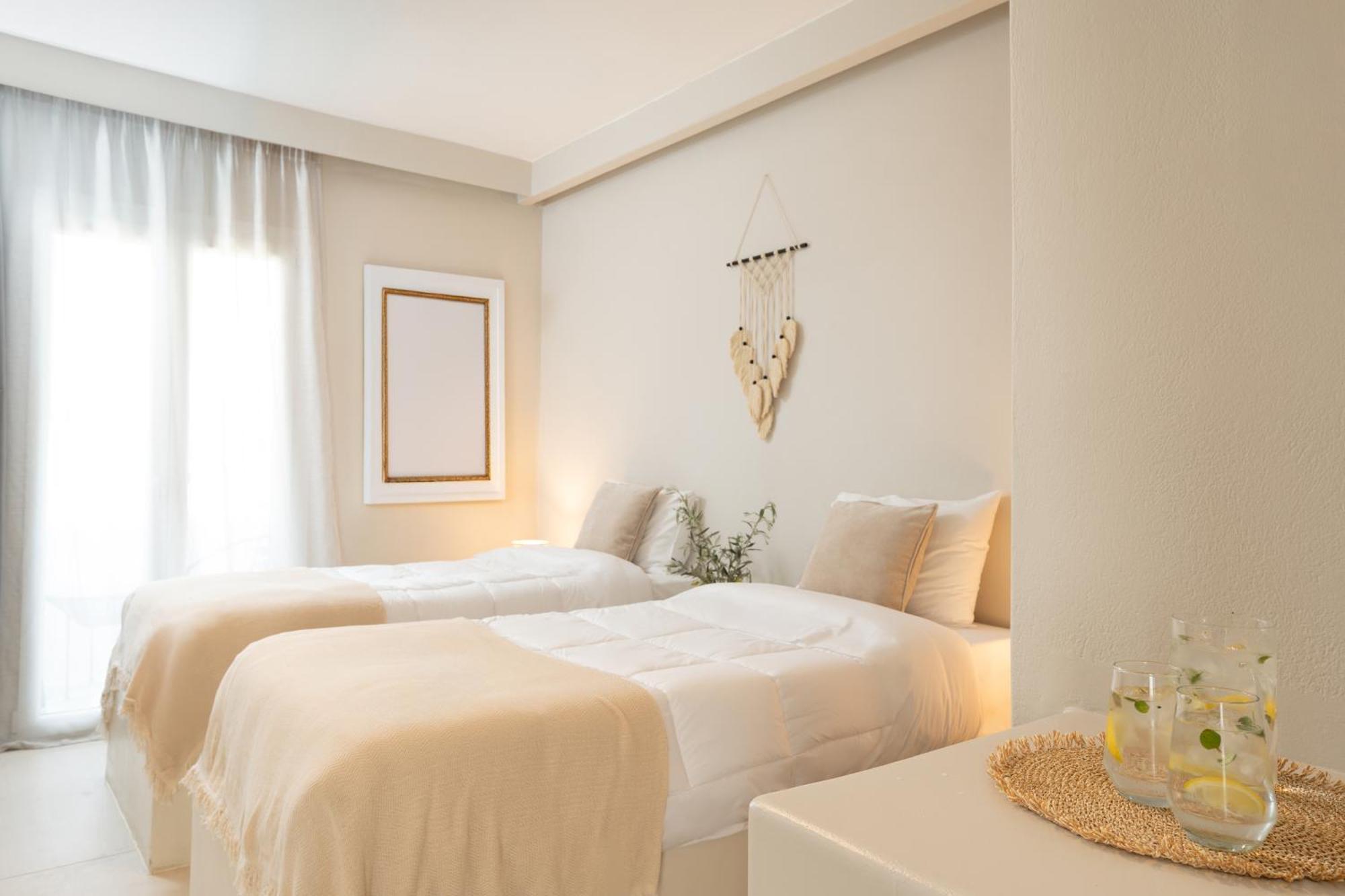 מלון פארוס Paridian Elegant Living מראה חיצוני תמונה